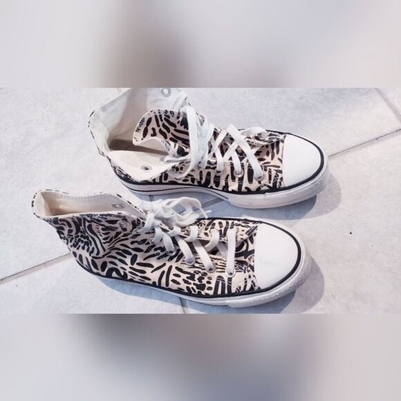 ANIMAL PRINT PLATFORM CHUCK TAYLOR ALL STAR CONVERSE SIZE 6.5 - Picture 2 of 7